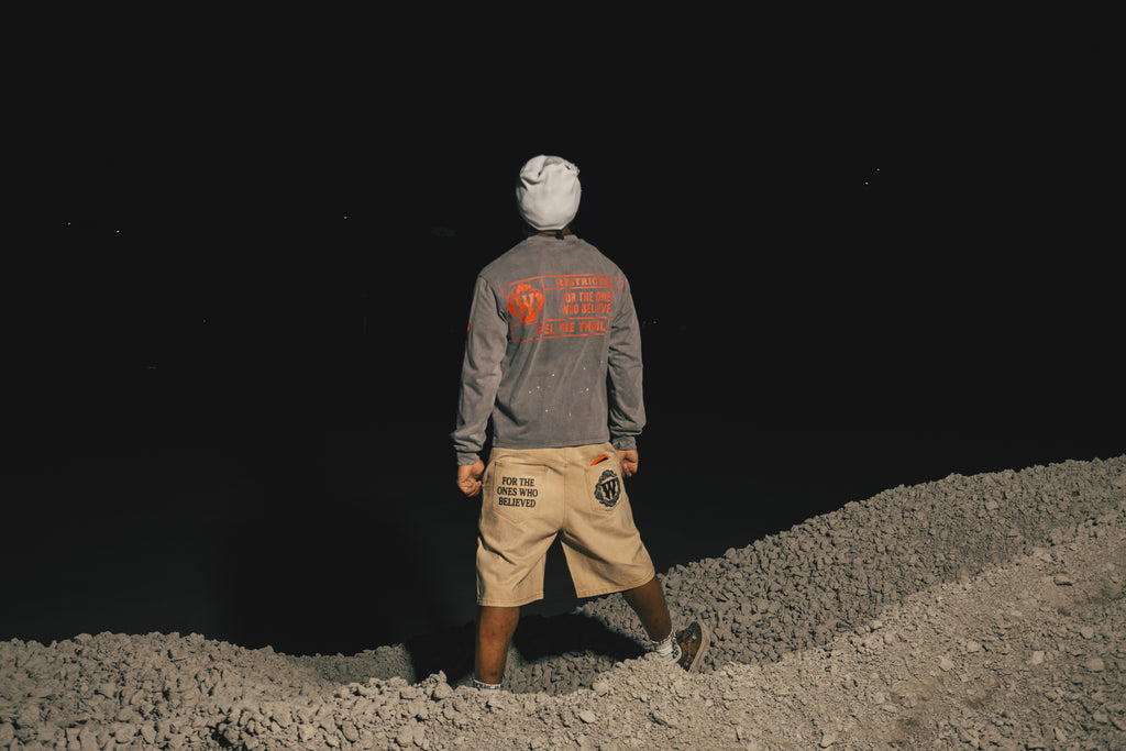 OFF-MARKET LONG SLEEVE